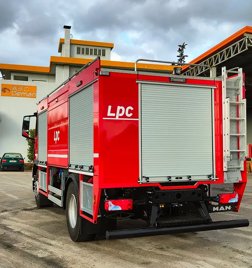 Βιομηχανικά Πυροσβεστικά Οχήματα Μεσαίου Μεγέθους