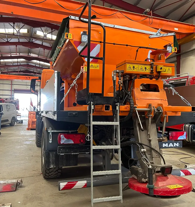 Πολυμηχανήματα για Δήμους και Πολιτική Προστασία